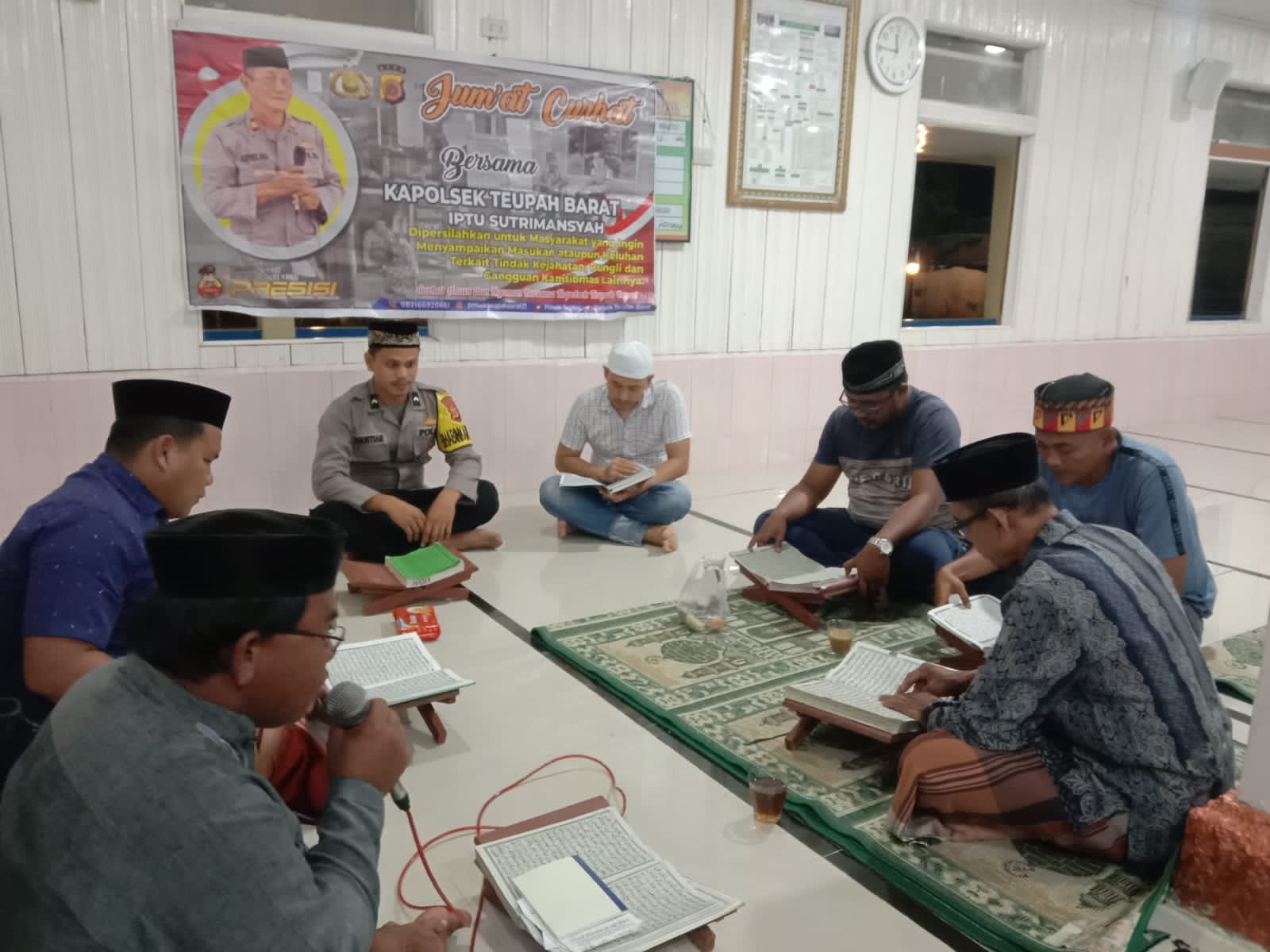 Babinkamtibmas melaksanakan Tadarus Quran