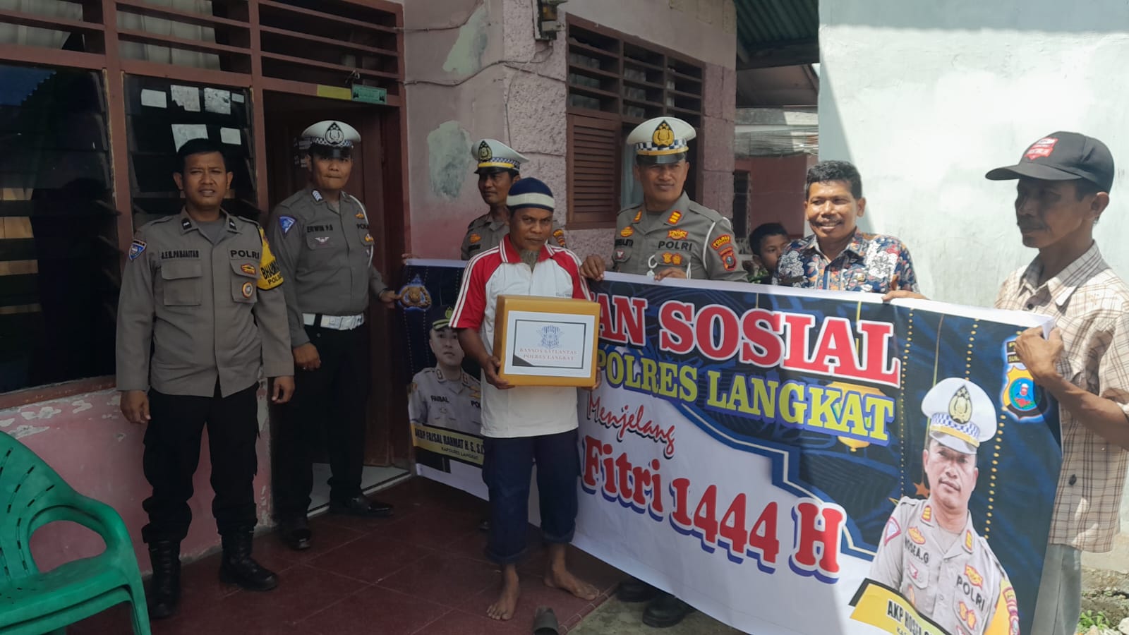 Berkah Ramadhan, Sat Lantas Polres Langkat Berikan Bantuan Sosial