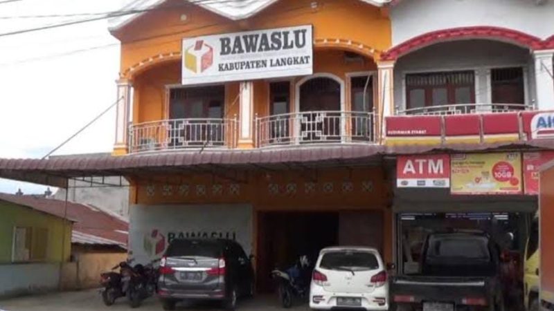 Oknum PNS Dibawaslu Langkat Diduga Tanpa SK , Ini Penjelasan Kepala Sekretariat Bawaslu