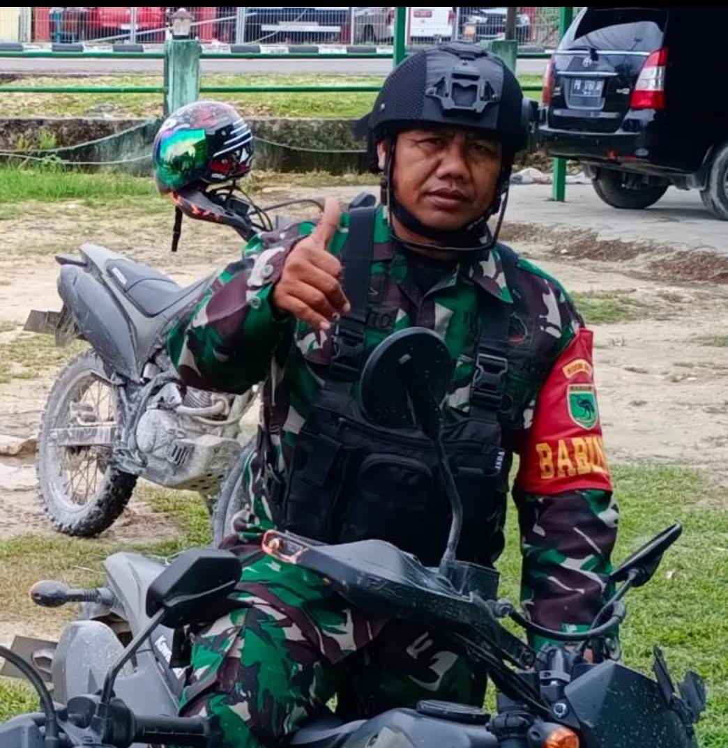 TNI AD Serka Suryanto Berikan Bantuan Pembangunan Musholla di Moswaren