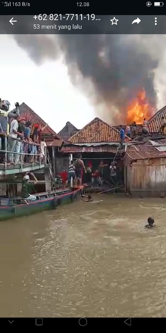 Sijago Merah Mengamuk, Hanguskan 15 Rumah Warga di 5 Ulu Lorong Siliwangi
