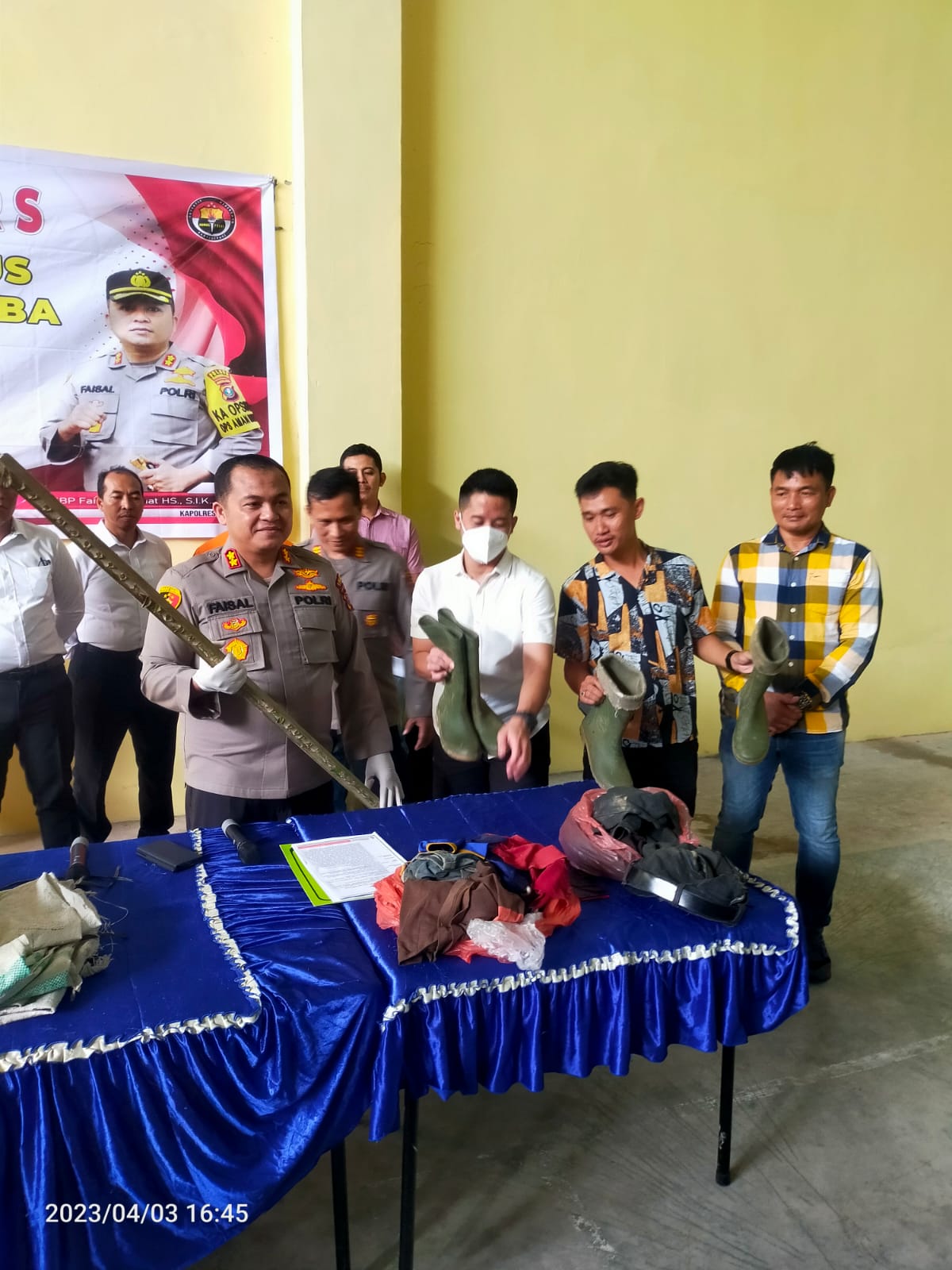 Polres Langkat Konferensi Pers Tindak Pidana Narkotika 105 Ball Daun Ganja Kering