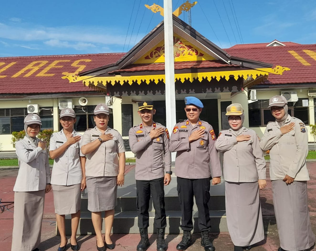 Lima PNS Polri di Polres Inhu Naik Pangkat