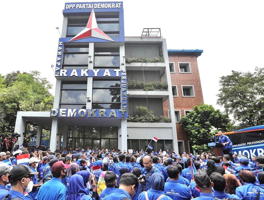 Jaga Kedaulatan, Serentak Ketua Demokrat Se-Indonesia Sambangi Pengadilan