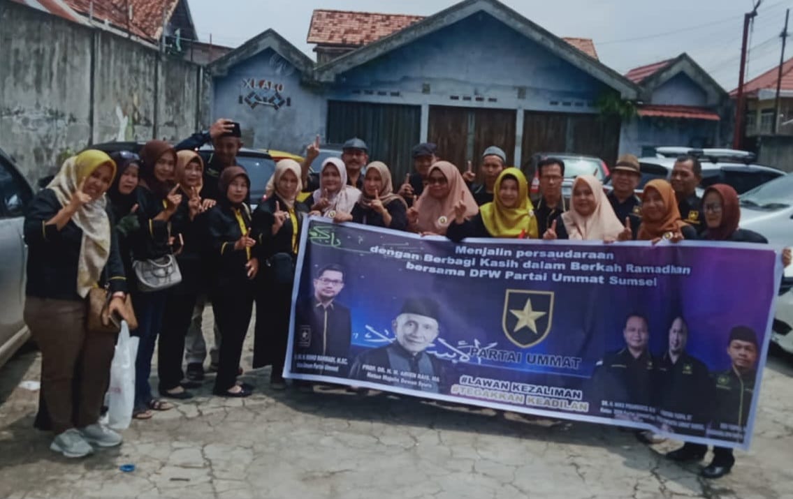 Peduli Kasih, DPW Partai Umat Sumsel Sambangi Korban Kebakaran Di Lorong Siliwangi 5 Ulu Palembang