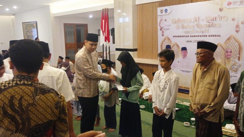 Bupati Dico Menggelar Santunan Anak Yatim dan Khataman Al-Quran