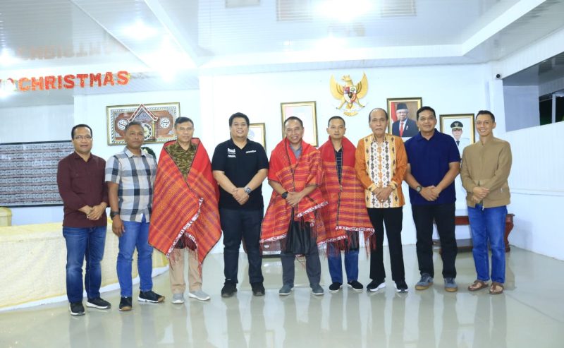 Bupati dan Wabu Samosir Jalin Silaturahmi dengan IRDIV I KOSTRAD
