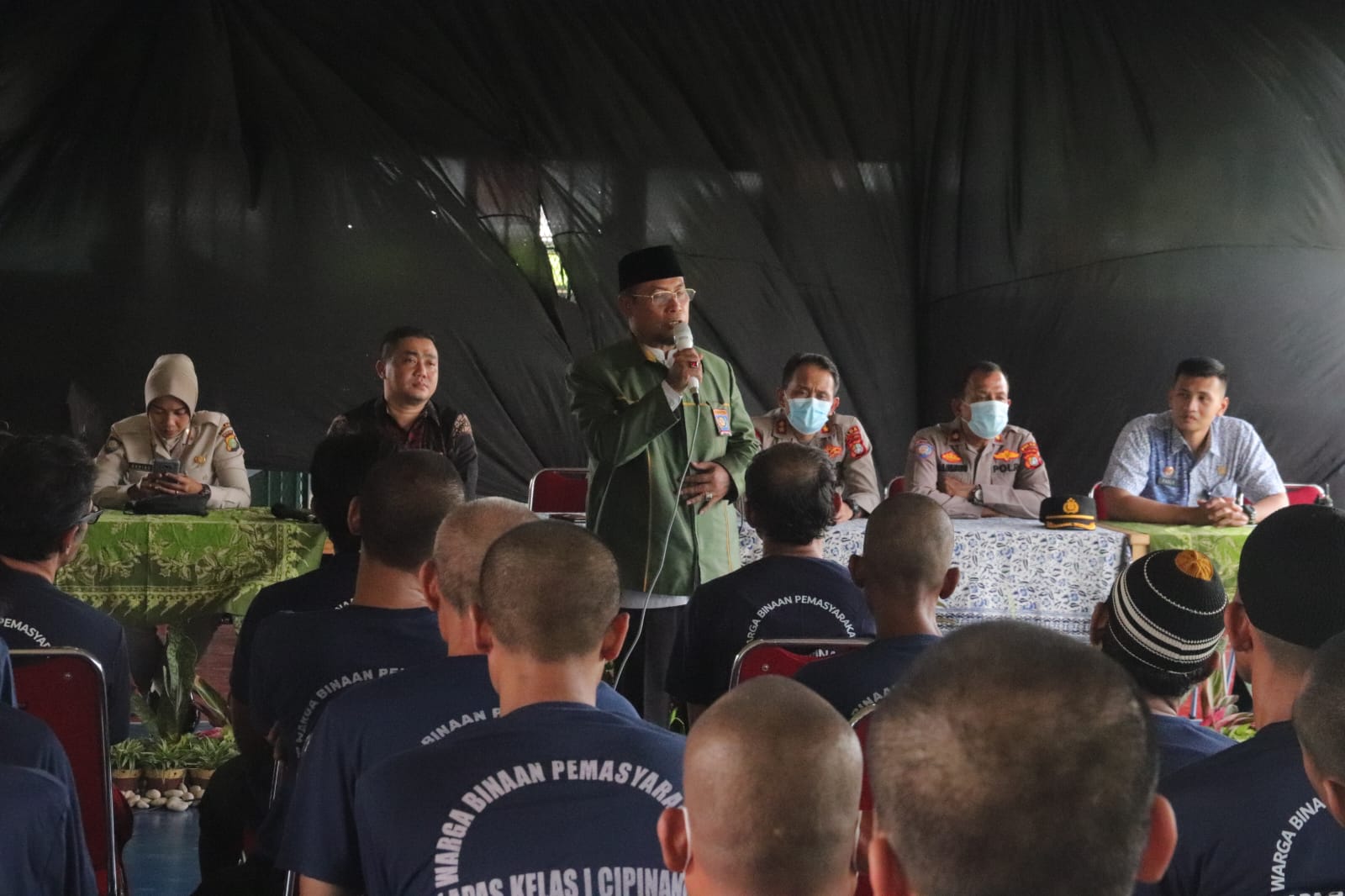 Tunaikan Kewajiban, Pegawai Rutan Cipinang  DKI Jakarta Bayar Zakat Fitrah