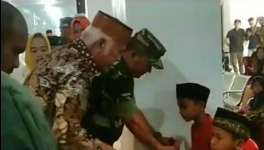 Kodam I/BB dan RSU Bidadari Santuni 100 Anak Yatim/Piatu di Batubara