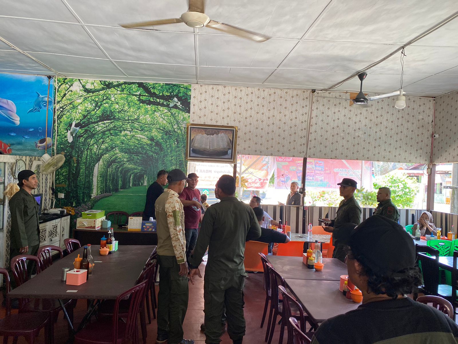 Warung Bakso Mbak Mis Asam Peutik di Gerebek WH Polsek Langsa Timur Bantu Back up