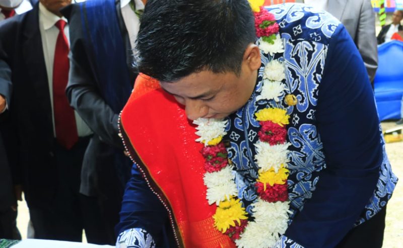 Bupati Samosir Hadiri Pesta Silahisabungan dan Resmikan Sopo Partungkoan
