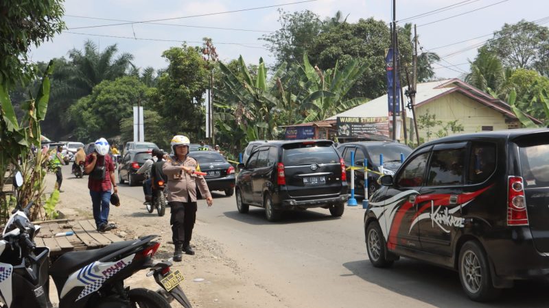 Kapolres Langkat Turun Langsung Atur Lalu Lintas di Jalur, medan banda aceh