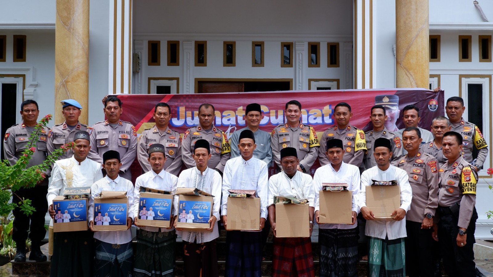Jumat Curhat, Kapolres Aceh Utara Silaturahmi Dengan Waled Lapang