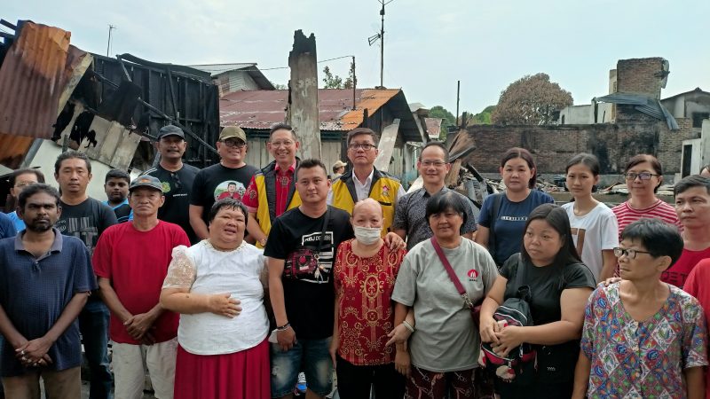 Permabudhi Sumut dan Singapore Station Bantu Warga Korban Kebakaran di Jalan Pertempuran Pulo Brayan Kota Medan