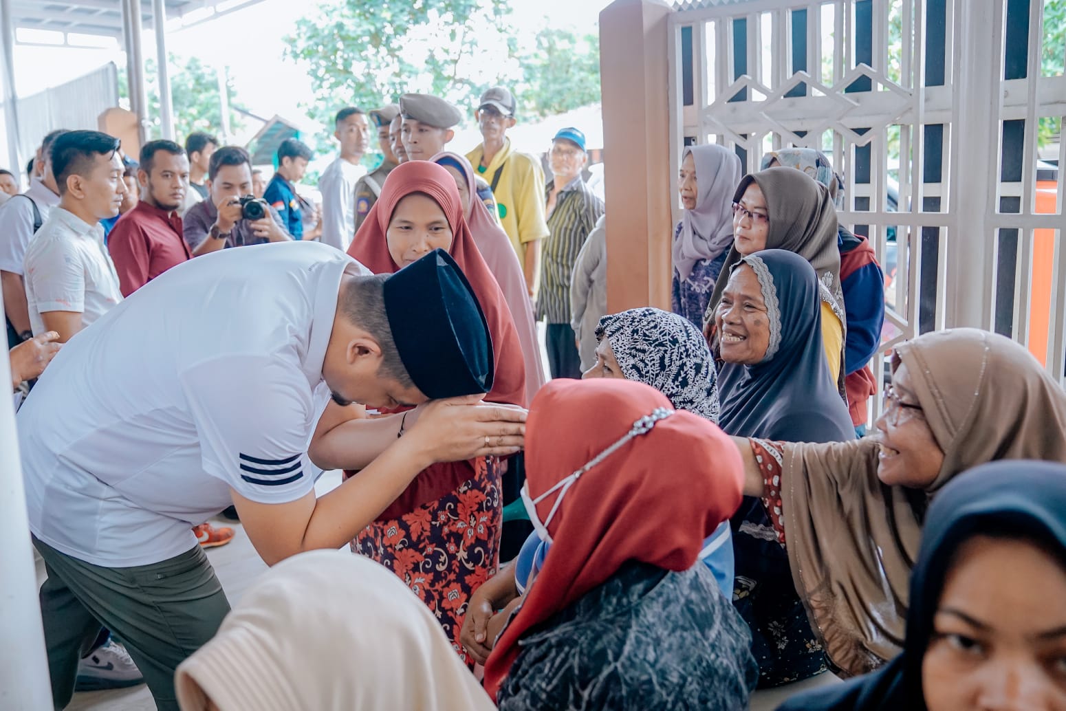 Bobby Nasution Salurkan Zakat ASN Pemko Medan Senilai Rp.431.105.000 Kepada 1.886 Mustahik