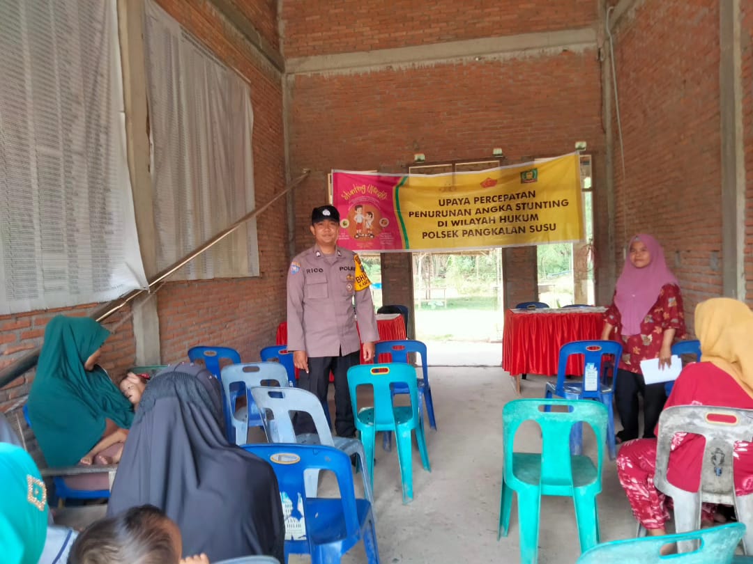 Edukasi Warga Cegah Stunting, Bhabinkamtibmas Polsek Pkl.Susu Keliling Desa