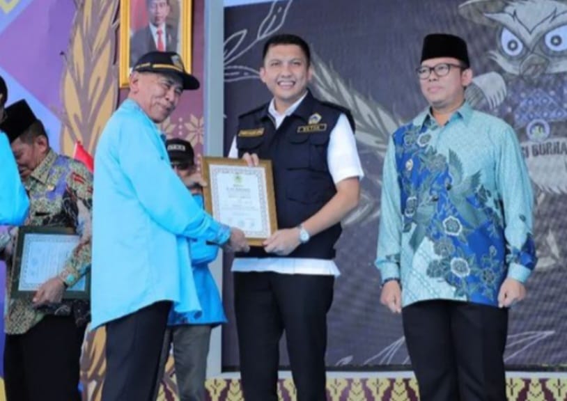 Pembukaan Pekan Daerah KTNA XV Provinsi Sumsel, Bupati Oi Dapat Penghargaan Adhi Bhakti Tani Dan Nelayan