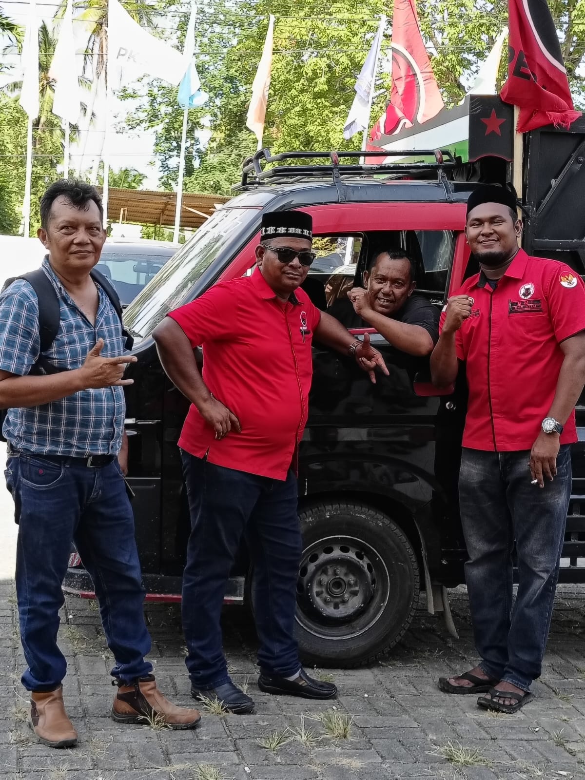 DPC PDI Perjuangan Daftarkan 40 Caleg ke KIP Aceh Timur