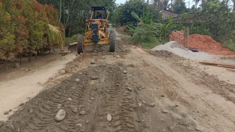 Buka Badan Jalan 6.016×4,6 Meter, Satgas TMMD 116 Kodim 0204/DS Kerahkan Alat Berat