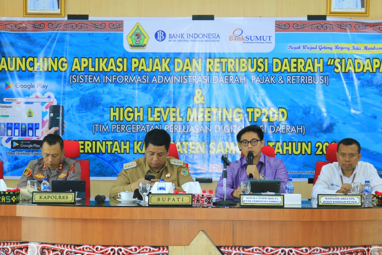 Bupati Samosir Launching Aplikasi Pajak dan Retribusi Daerah SIADAPARI