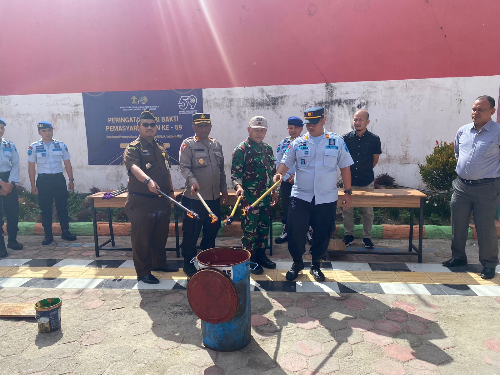 Deklarasikan Zero Halinar, Rutan Humbahas Lakukan Penanda Tanganan dan Pemusnahan Barang Hasil Penggeledahan Bersama Aparat Penegak Hukum 