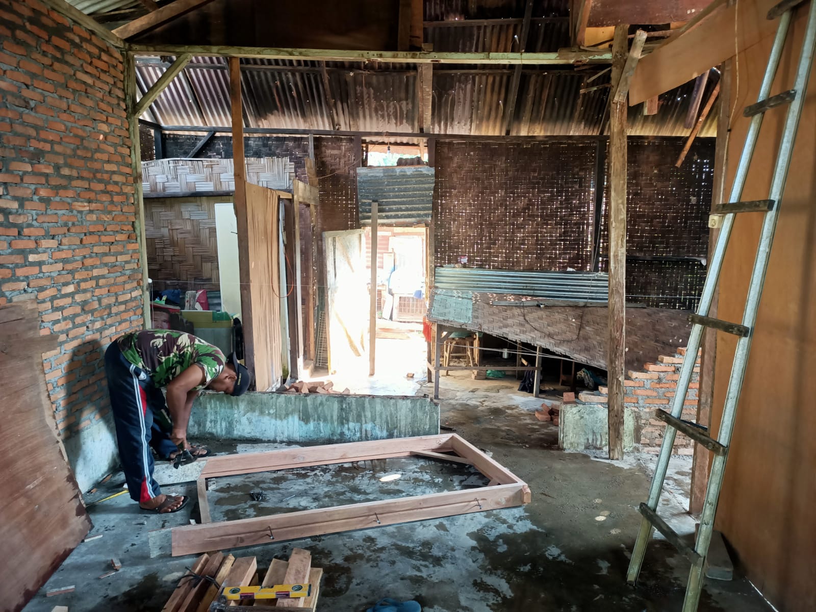 Rehab RTLH, Upaya Satgas TMMD 116 Kodim Deliserdang Berikan Perlindungan Risiko Sosial