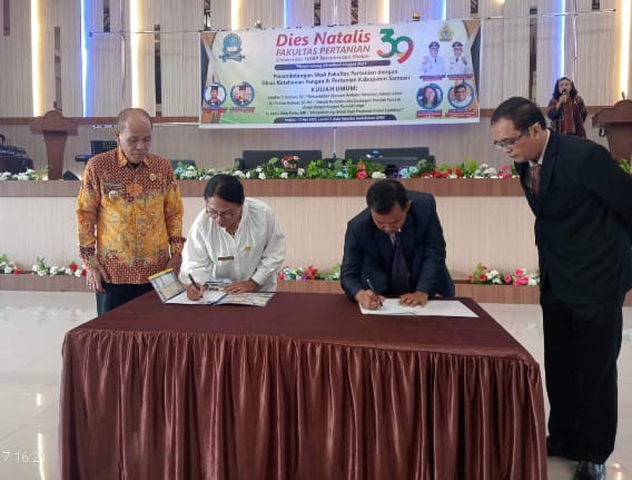 Pemkab Samosir Jalin Kerjasama dengan Universitas HKBP Nomensen