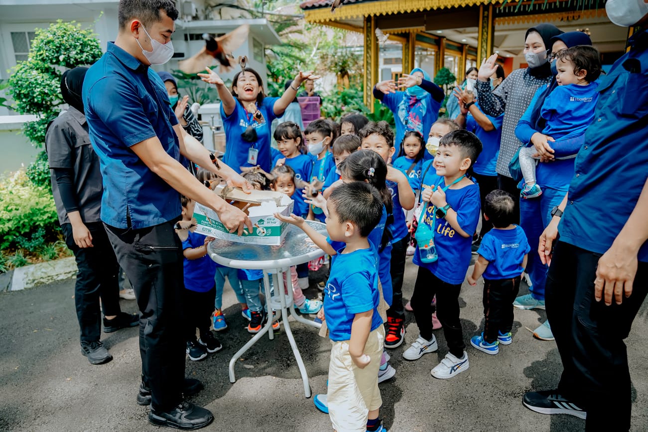 Bobby Nasution & Ny Kahiyang Ayu Sambut Hangat Study Tour Playgroup Sekolah Highscope Indonesia