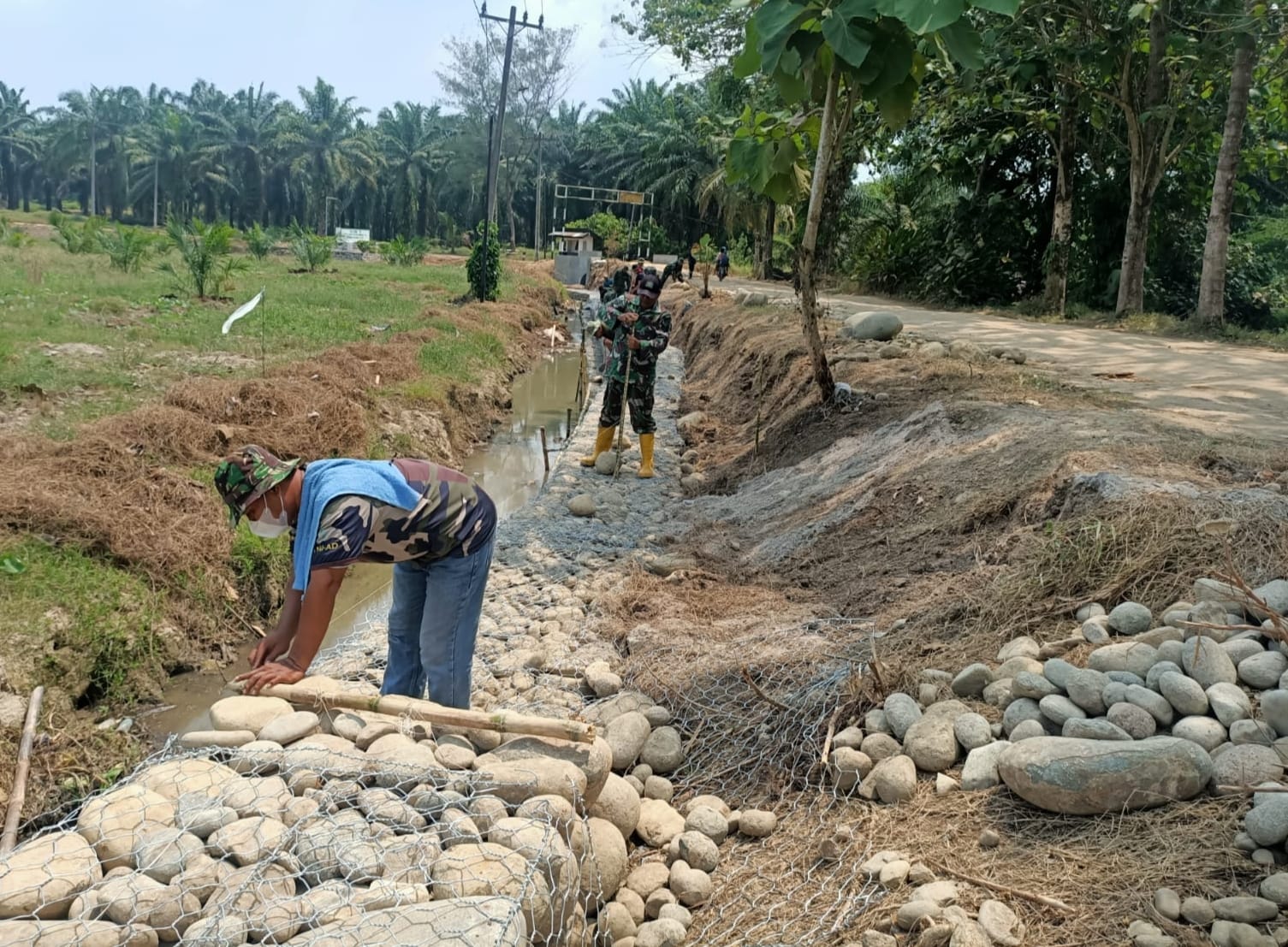 Belum Puas, Satgas TMMD Kodim Deliserdang Terus Mantapkan Konstruksi Bronjong Kawat