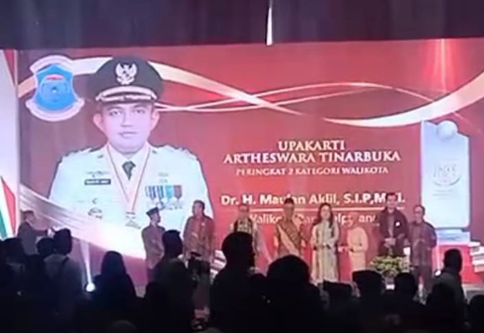 Molen Raih Penghargaan Upakarti Artheswara Tinarbuka, Kategori 3 Wali Kota Terbaik di Indonesia