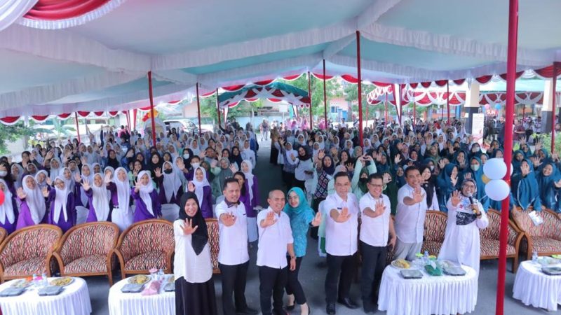 Wali Kota Pangkalpinang Bersama Sosialisasi Pencegahan Stunting Di Puskesmas Girimaya