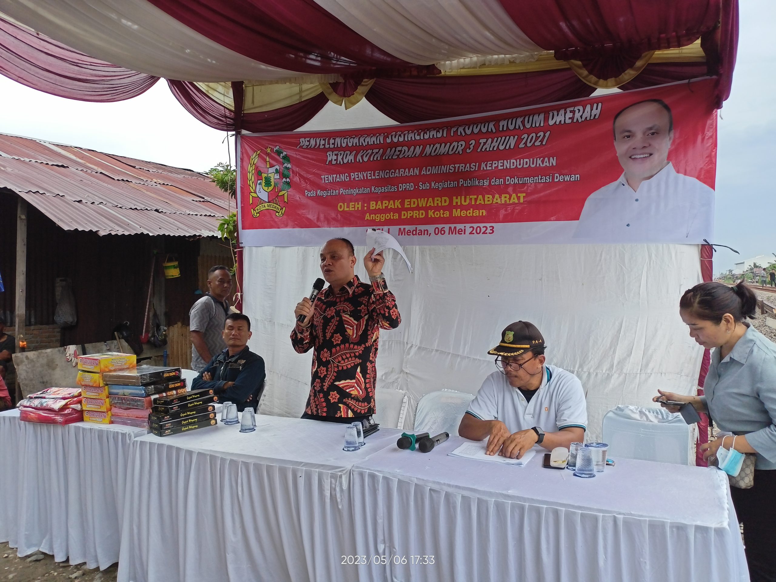 Edward Hutabarat Laksanakan Sosperda No. 3 Tahun 2021 Tentang Penyelenggaraan Administrasi Kependudukan