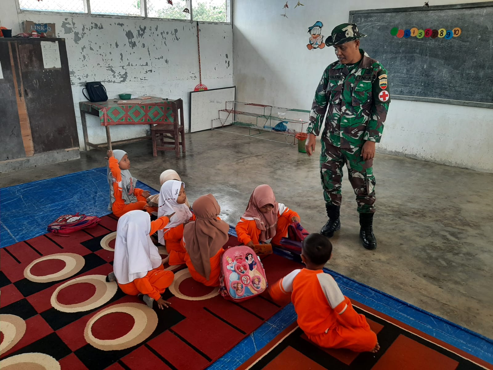Sambil Bermain, Satgaskes TMMD Kodim Deliserdang Ajari Anak TK Cara Hidup Sehat