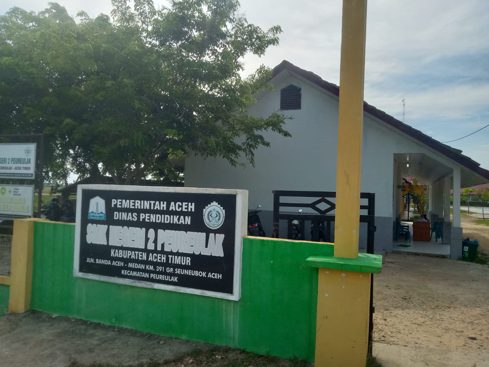 Sulit Ditemui, Kepsek SMKN 2 Pereulak Diduga “Alergi” Terhadap Wartawan