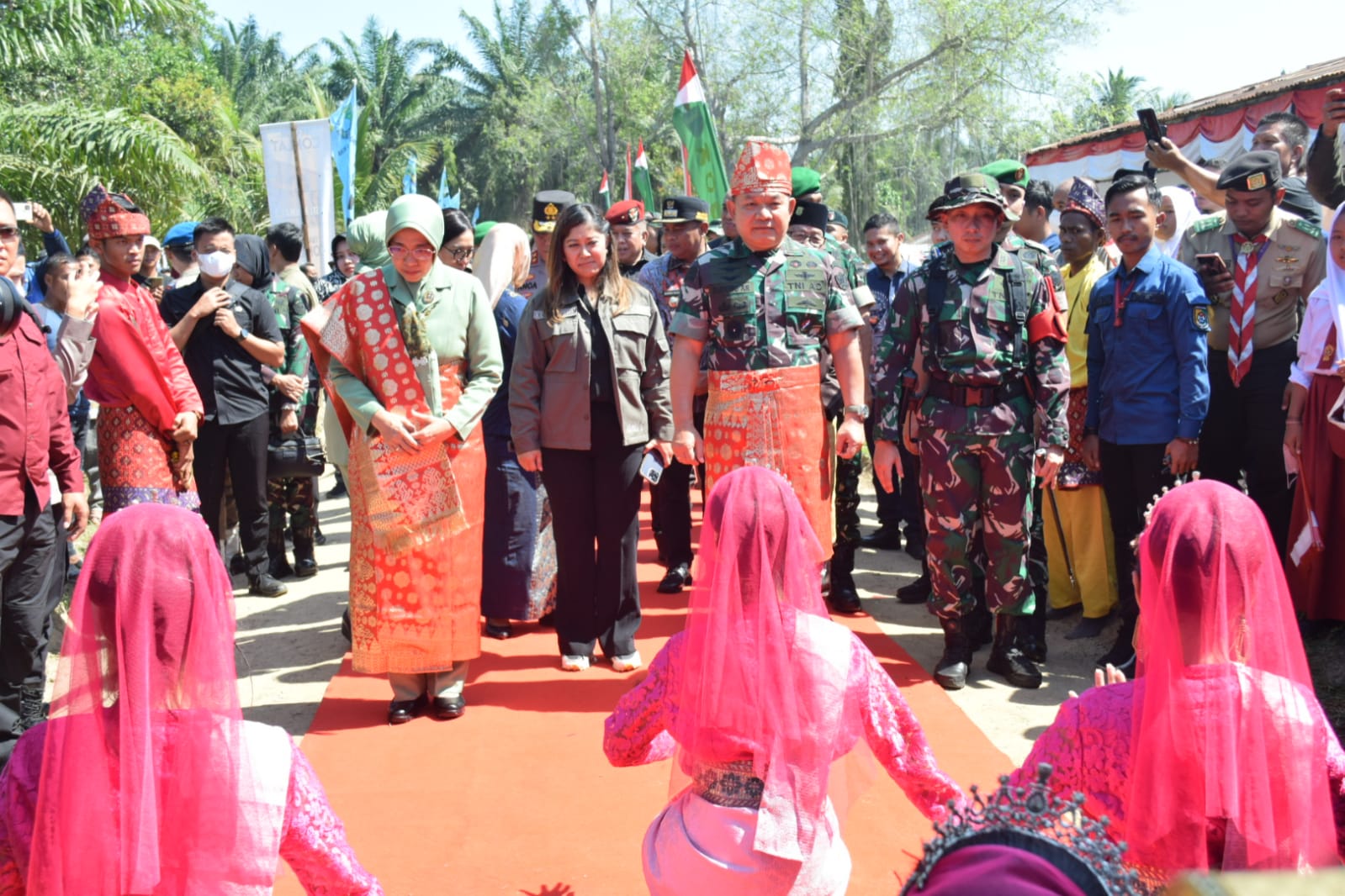 Kasad Tutup Secara Resmi TMMD Ke-116 TA 2023 dari Wilayah Kodim 0204/DS