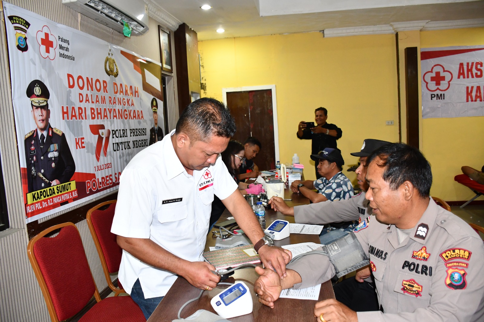Polres Samosir Sambut Hari Bhayangkara ke-77 Lewat Kegiatan Donor Darah