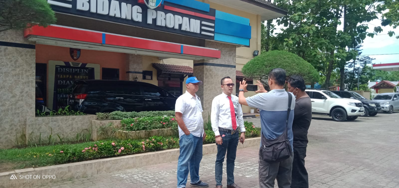 Kuasa Hukum Alm.Selamat Sianipar Melaporkan Polres Toba ke Bid Propam Polda Sumut