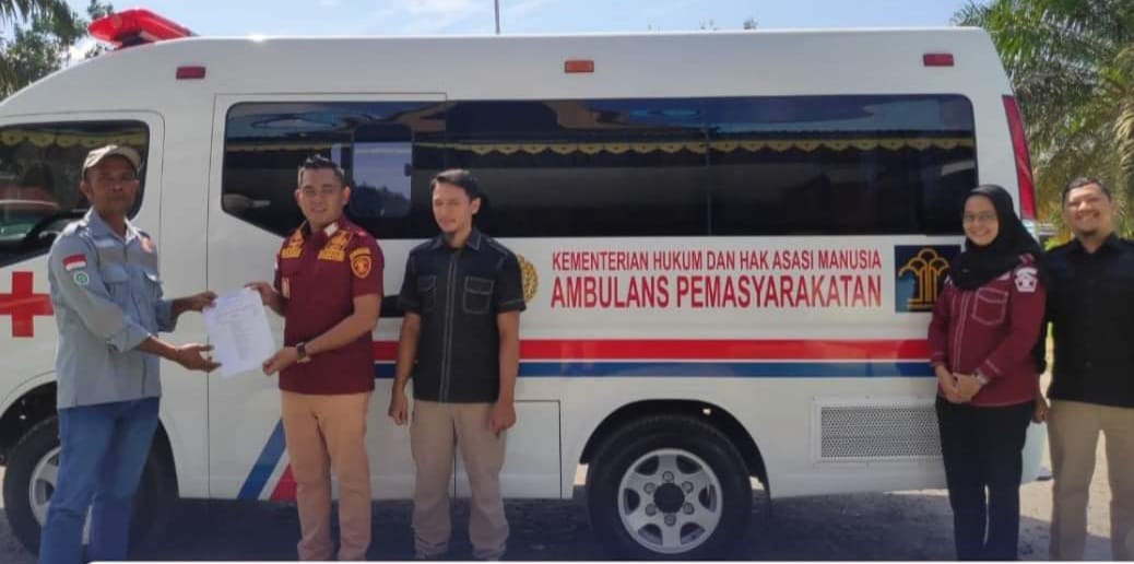 Dirjenpas RI Serahkan Bantuan Satu Unit  Ambulance Ke Rutan Kelas II B Rengat Kanwil Kemenkum Ham Riau