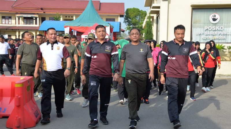 Polres Langsa Laksanakan Olah Raga Sinergitas TNI-Polri Sambut Hari Bhayangkara Ke 77