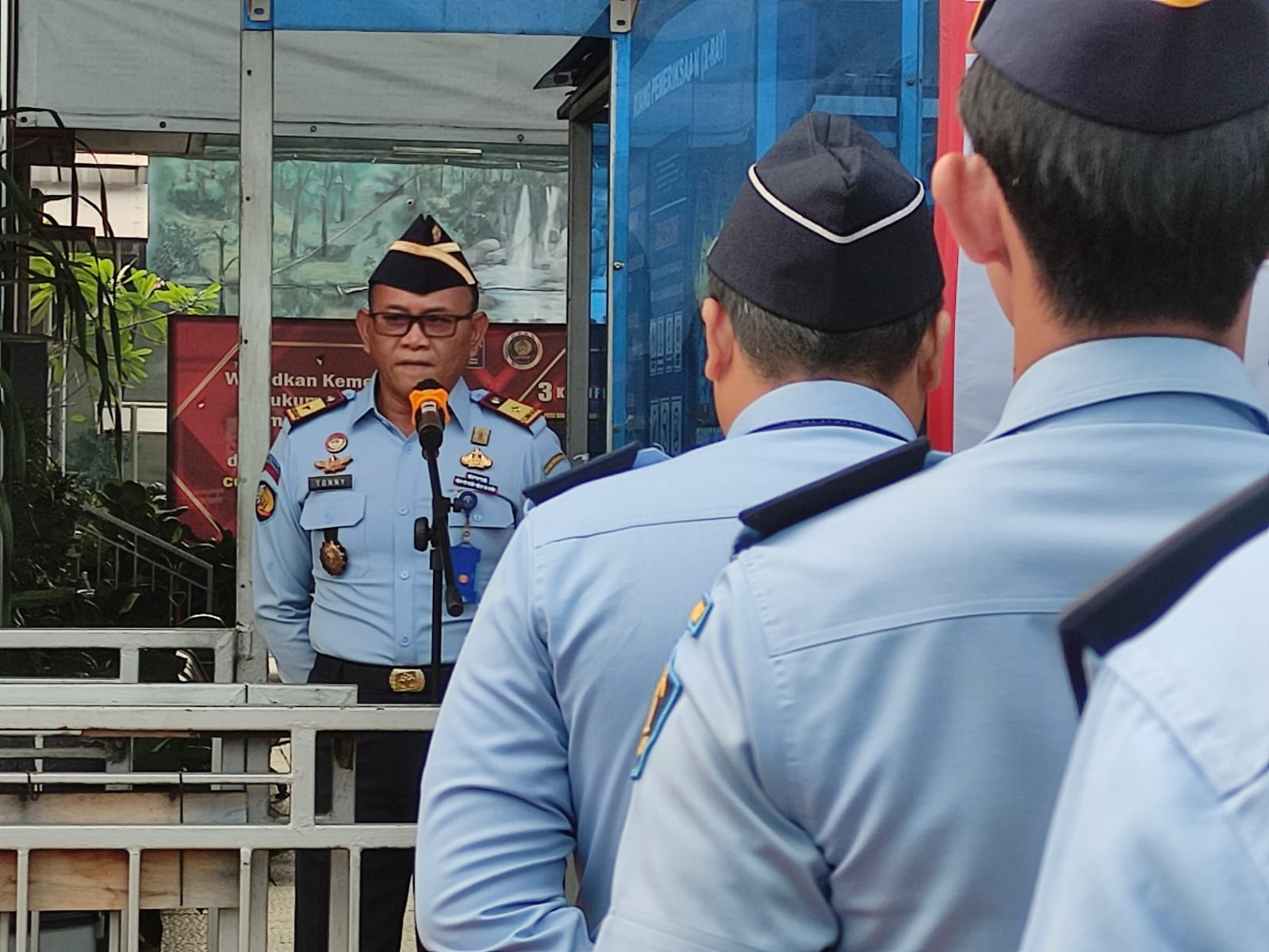 Penandatanganan Komitmen Bersama Pemutakhiran Data Pegawai Pada Apel Pagi, Kalapas Cipinang Tekankan Jajaran Tingkatkan Integritas & Hindari Pungli