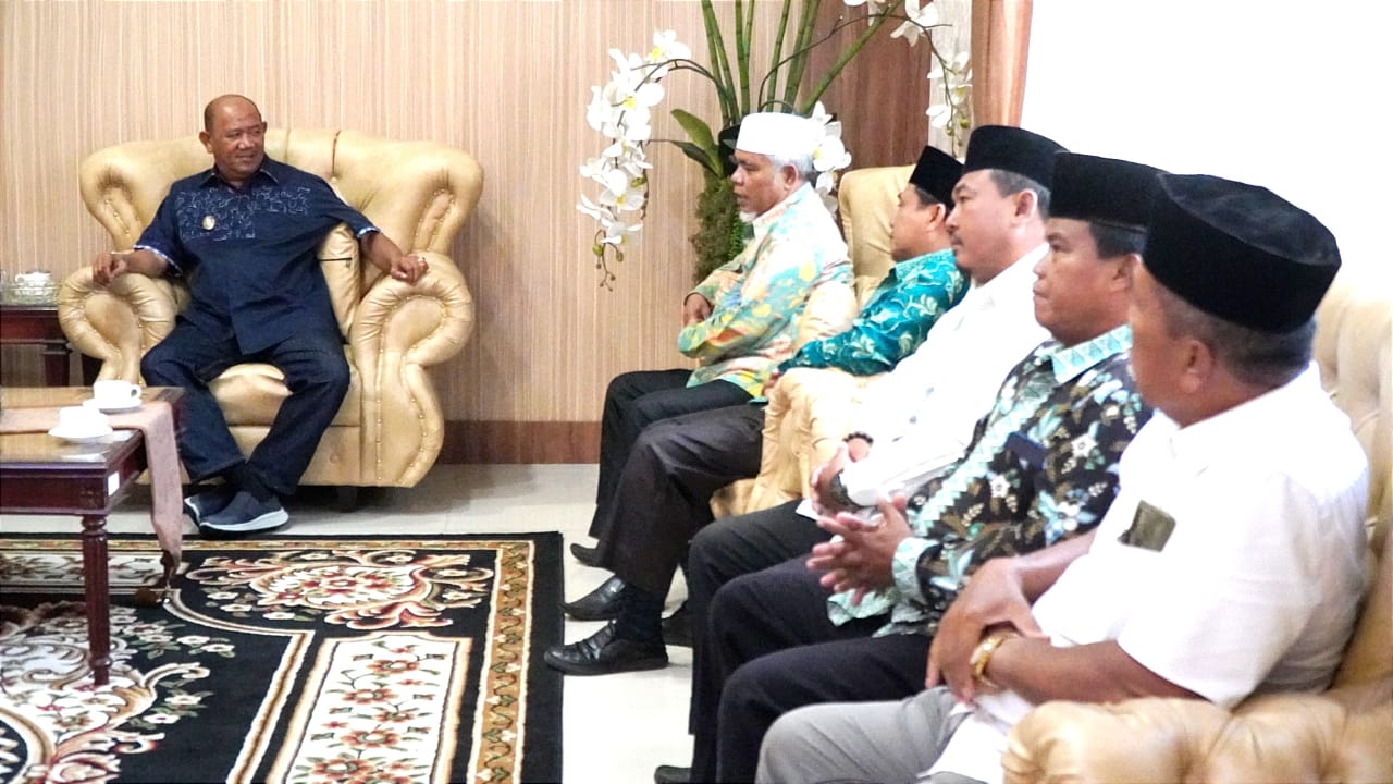 FKUB Langkat Undang Syah Afandin di Pelantikan Pengurus