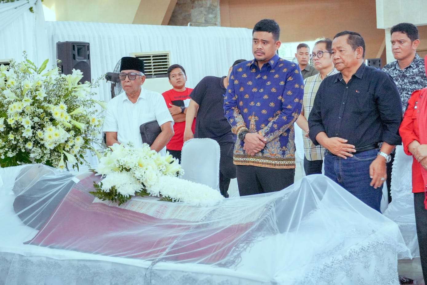 Bobby Nasution Sampaikan Duka Mendalam Atas Meninggalnya Rudolf Pardede