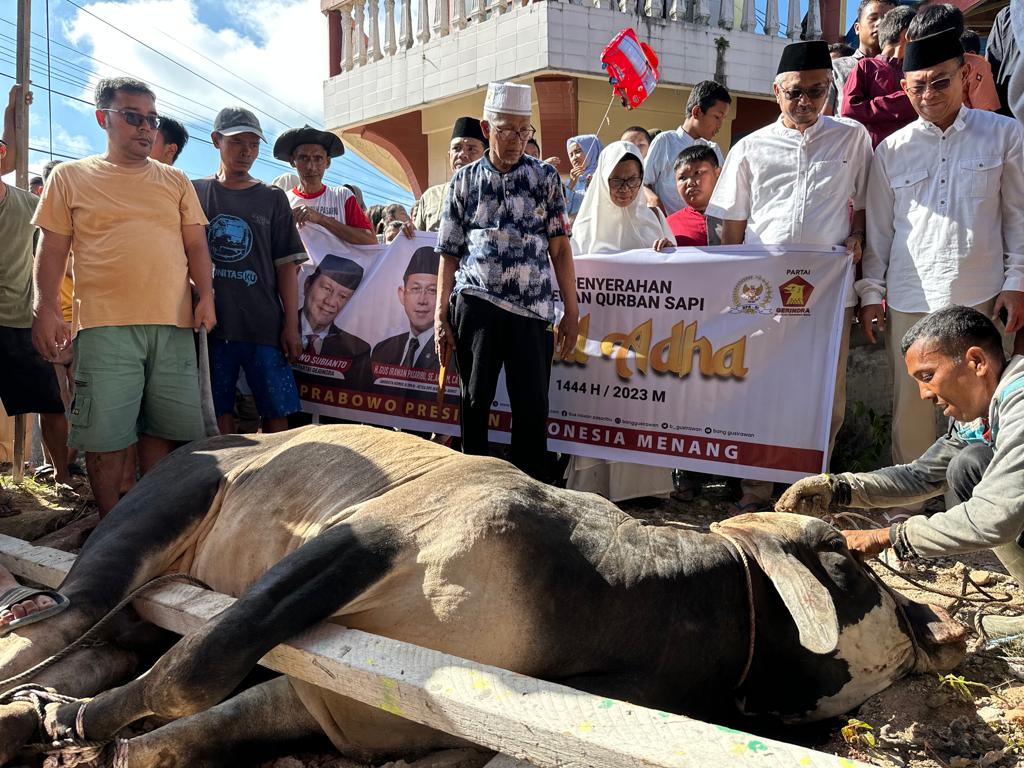 DPD Partai Gerindra Membagikan 20-an Ekor Hewan Kurban di Tabagsel