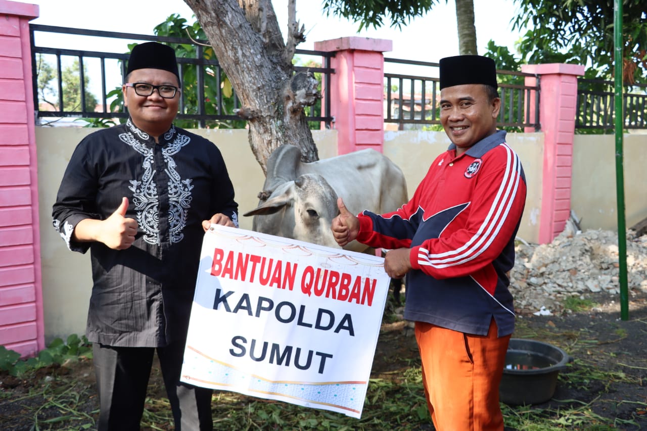 Kapolda Sumut Beri Qurban Presisi Untuk Ummat Muslim Kota Tanjung Balai