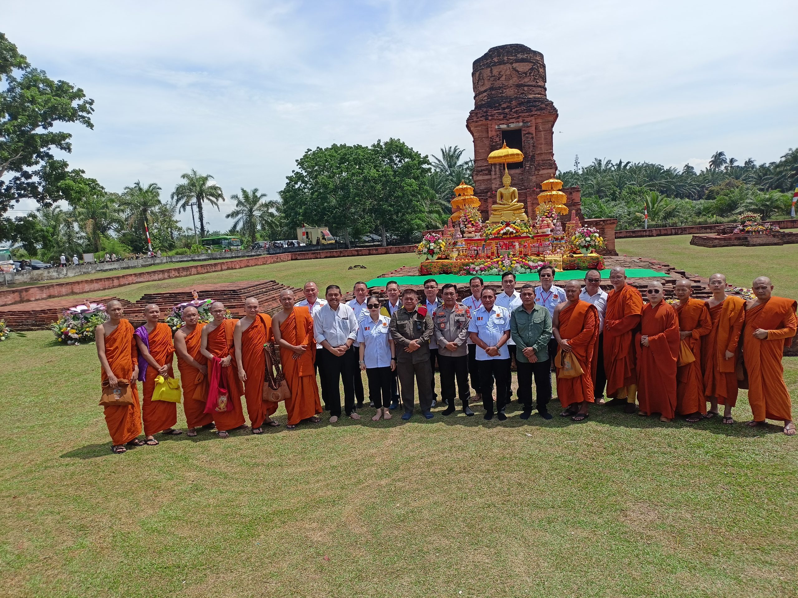 Perayaan Waisak, Edy Rahmayadi Ajak Lestarikan dan Bangun Candi Bahal Lebih Megah
