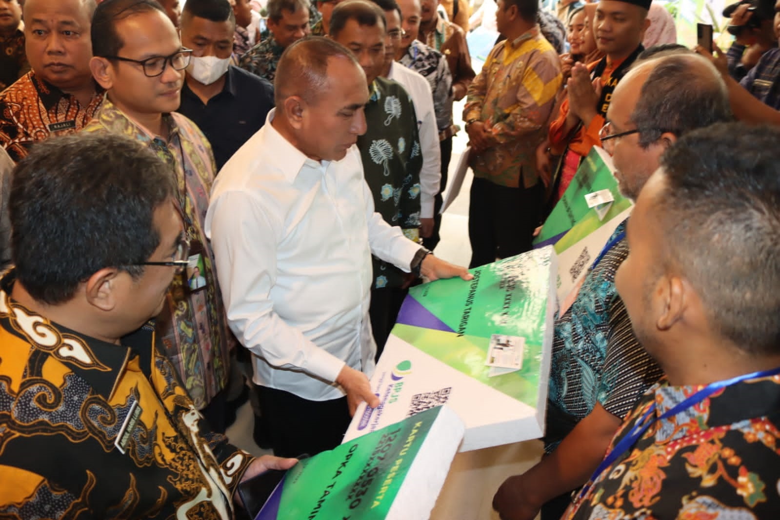 Edy Rahmayadi Bantu 20.400 Pekerja Rentan Dapat Jaminan Sosial Ketenagakerjaan