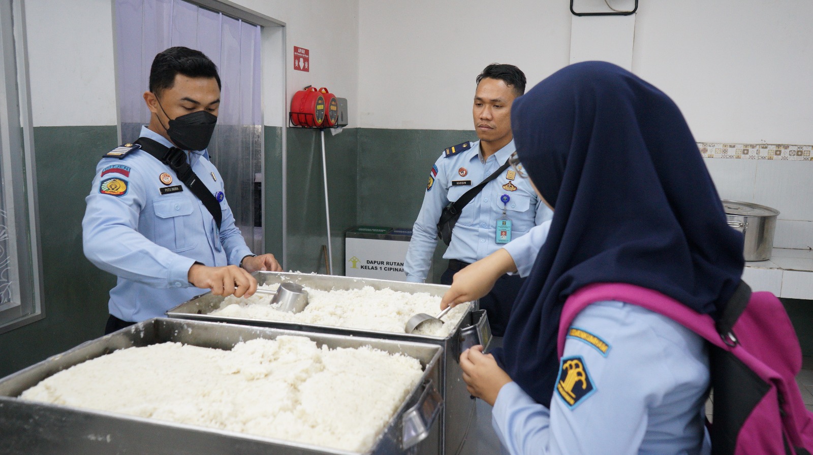 Pastikan Takaran Gizi Dalam Makanan Sesuai Dengan SOP, Tim Dirwatkeshab Dirjenpas Kunjungi Rutan Cipinang