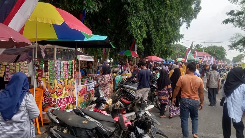 Event Parawisata Festival Pacu Sampan Tradisional Inhu Ramai Penonton,Pedagang Raup Rezeki Melimpah