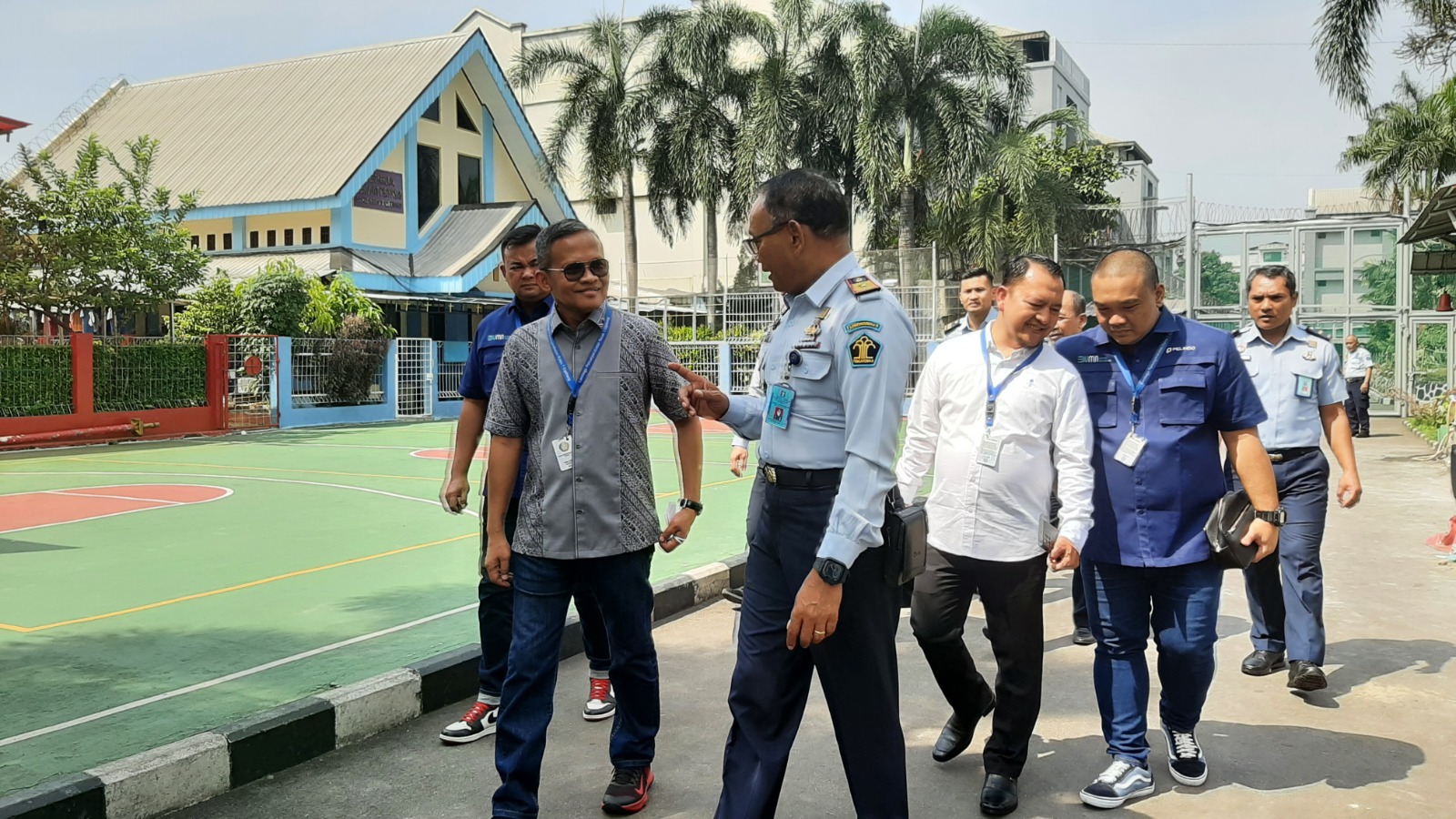 Group Head Sekretariat PT Pelindo Tinjau Pelatihan Barista & Literasi Warga Binaan Lapas Kelas I Cipinang
