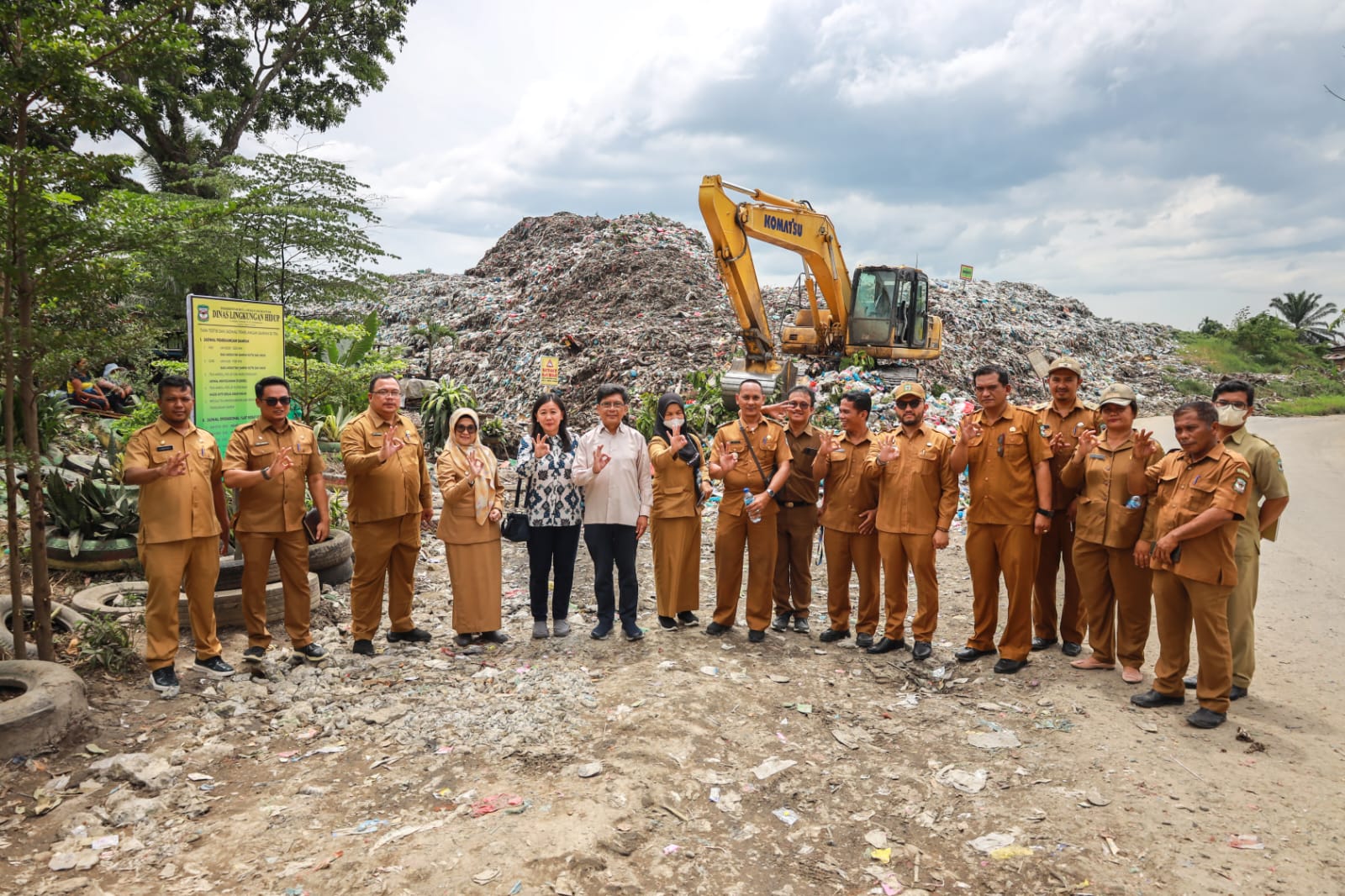 Wali Kota Bersama Investor Meninjau Langsung TPA Tanjung Pinggir dan lokasi Pembangunan Pabrik Pengelolaan Sampah